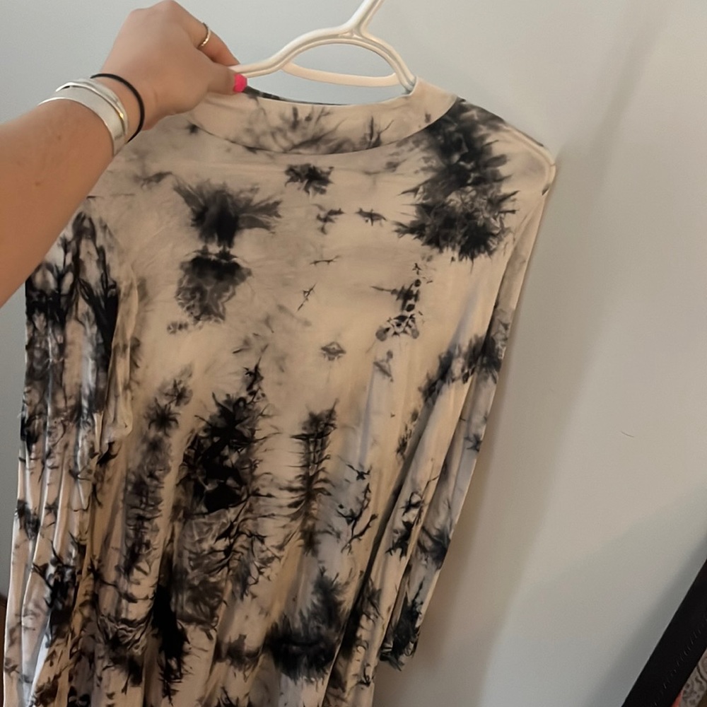 Long sleeve high neck tie dye super soft long tunic-like shirt